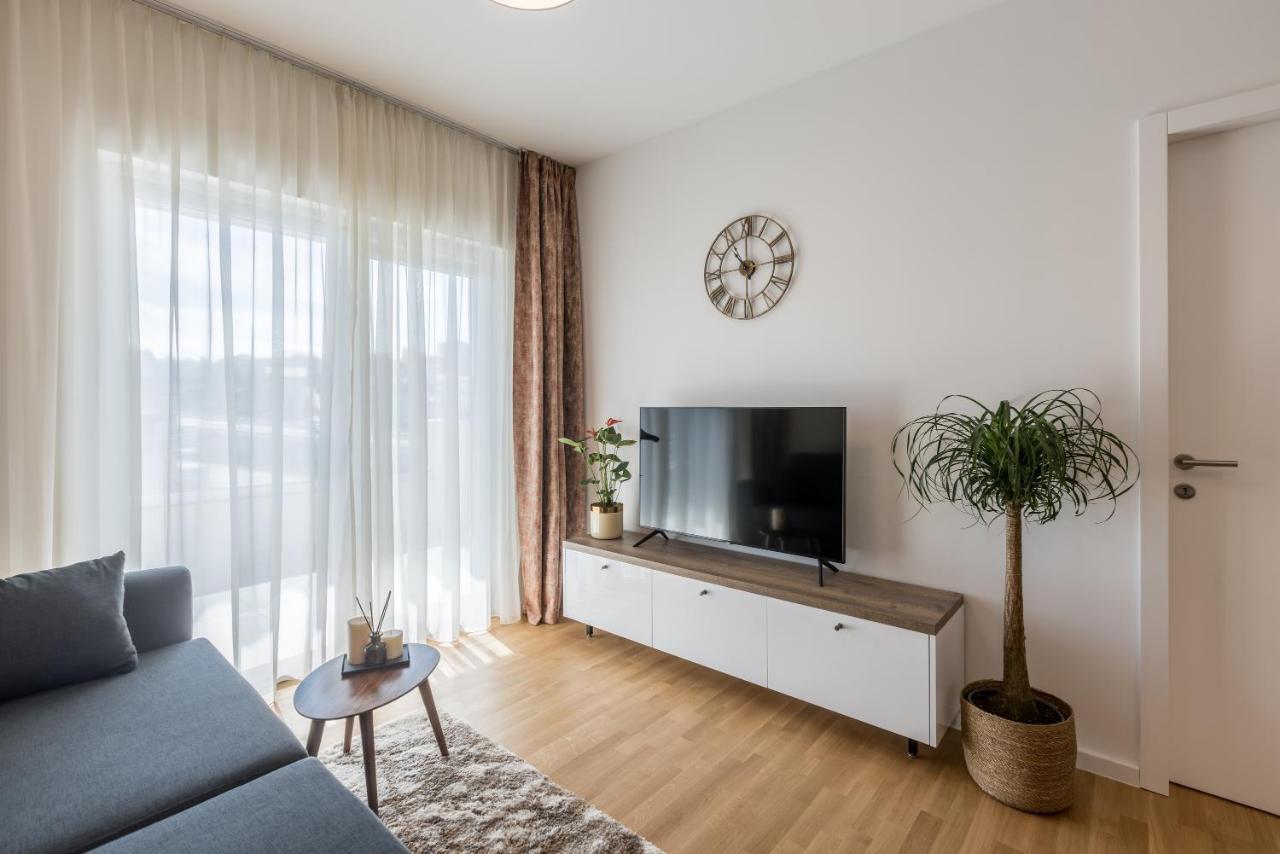 6 Islands - Holiday & Business Apartments - Free Garage Parking Split Exterior foto